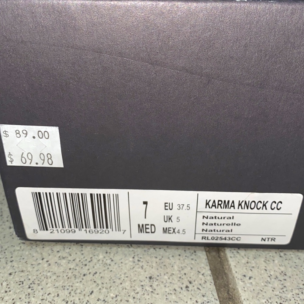 KENNETH COLE REACTION Platforms - Picture 3 of 3